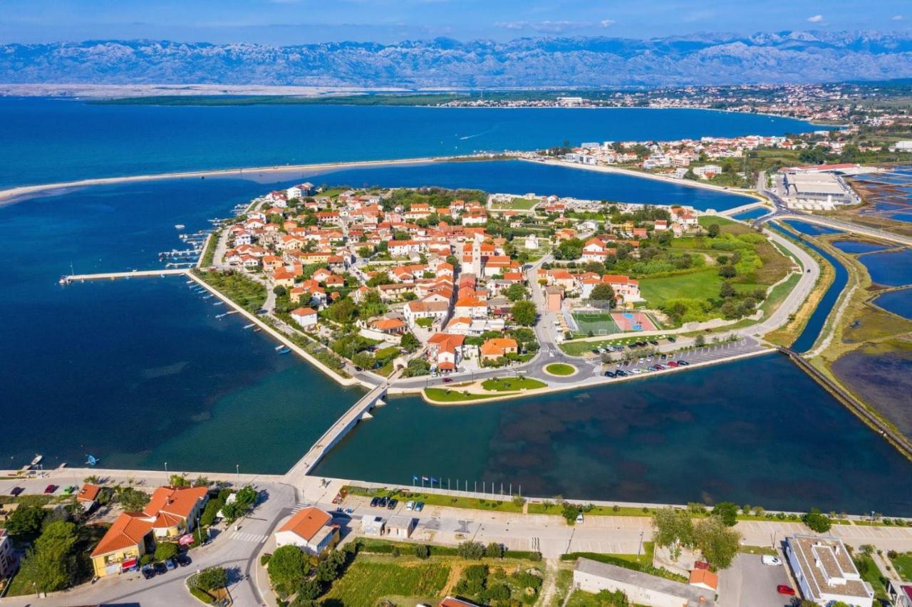 Apartments With A Parking Space Nin, Zadar - 13571 Bagian luar foto
