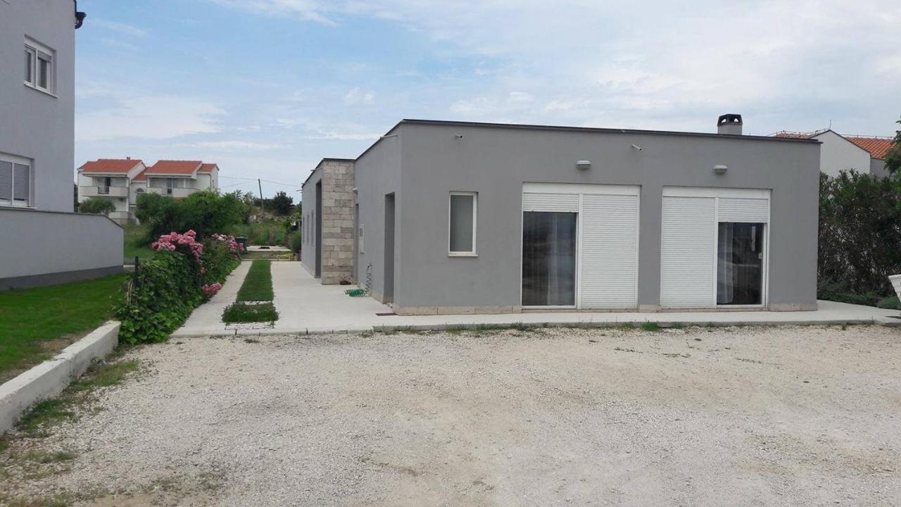Apartments With A Parking Space Nin, Zadar - 13571 Bagian luar foto